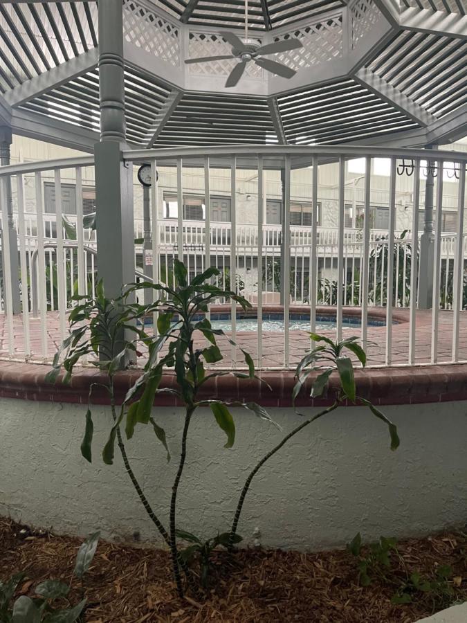 Club Destin Condos Bagian luar foto