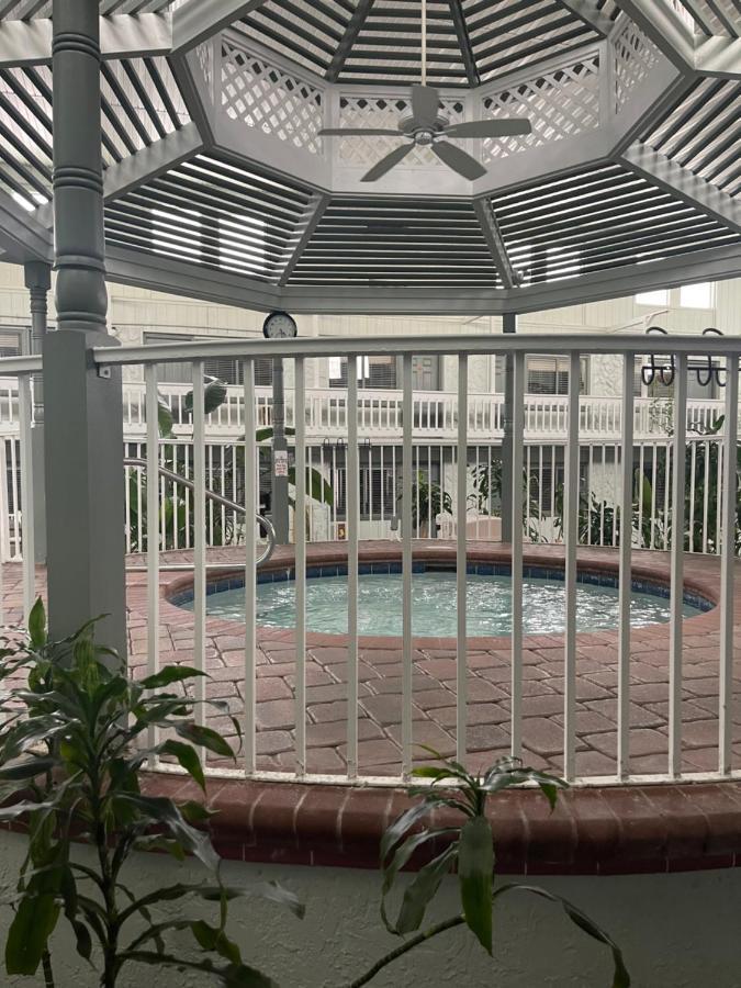Club Destin Condos Bagian luar foto